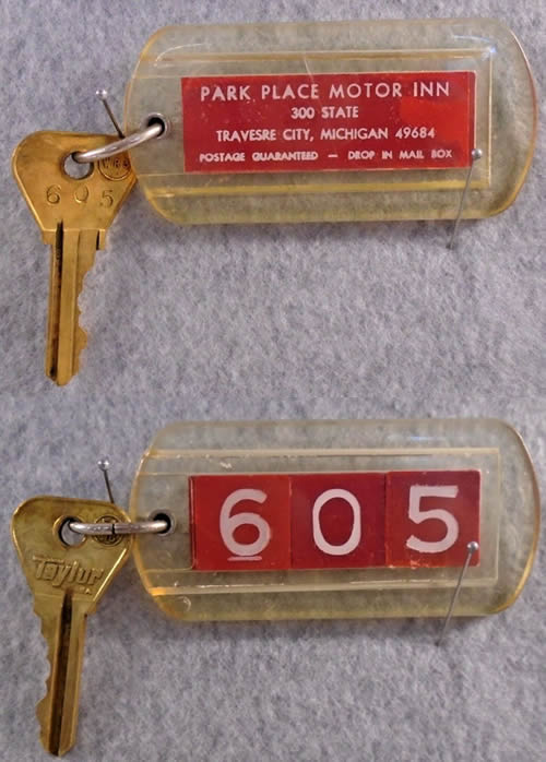 Park Place Hotel (Park Place Motor Inn) - Key Fob (newer photo)